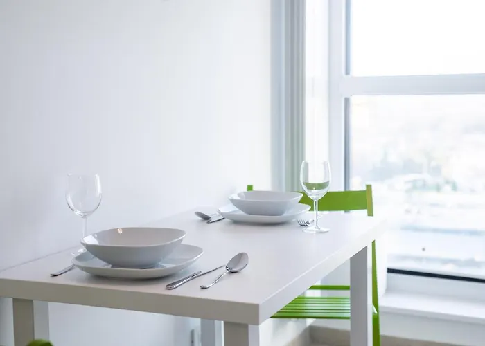 Luxury Westpark 2 With View Appartement Boekarest