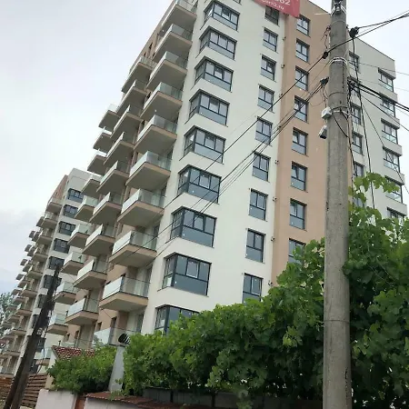 Luxury Westpark 2 With View Apartamento Bucarest