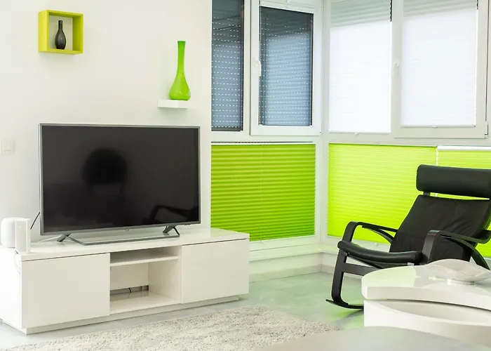 Luxury Westpark 2 With View *