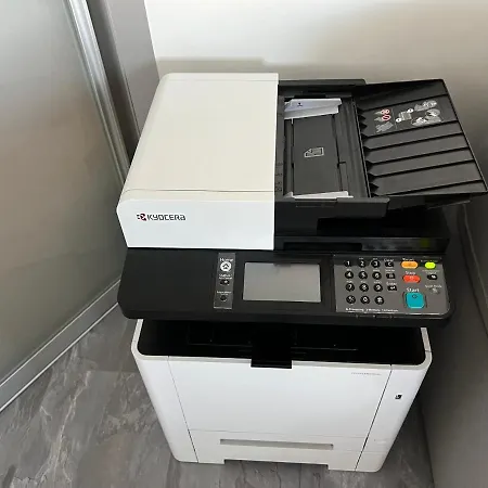 Апартаменти Luxury Westpark 2 With View Бухарест