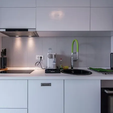 Luxury Westpark 2 With View Апартаменти Бухарест